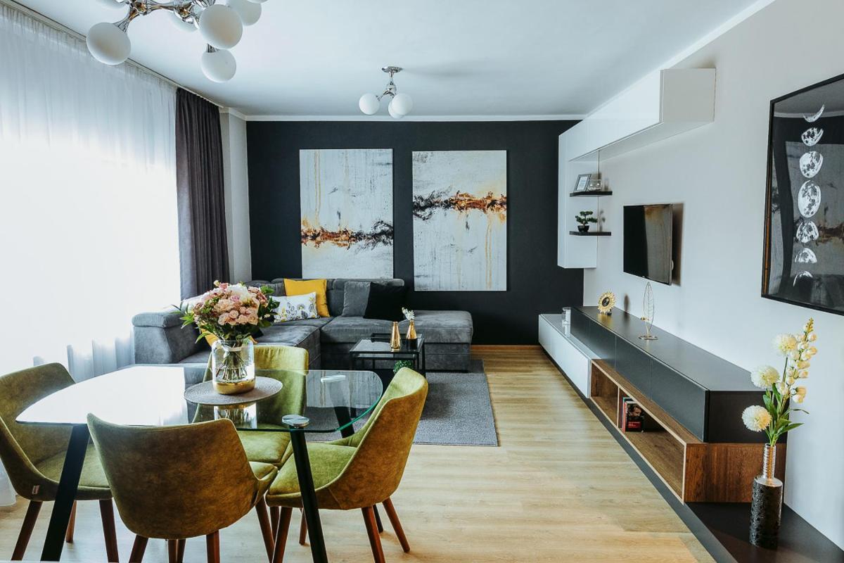 Charlotte Apartment - 2Bedrooms W Parking Near Nymphaea Oradea Exterior foto